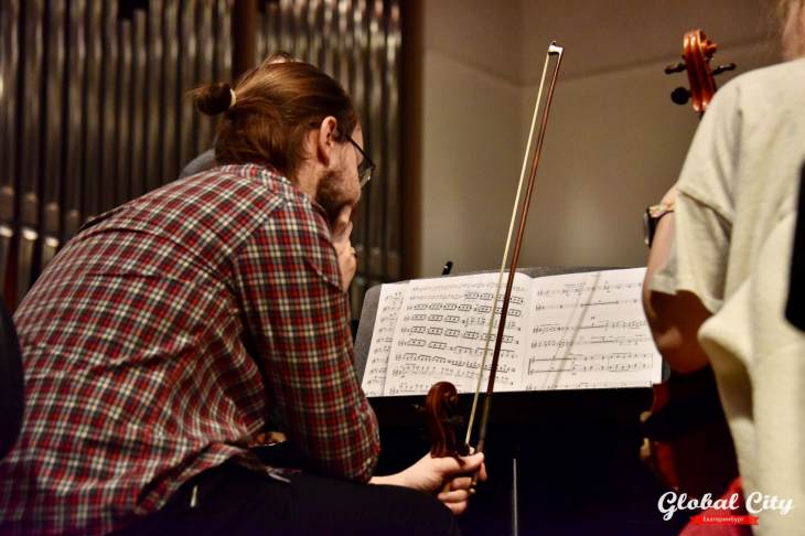 Всемирно известные композиторы и пианисты дадут мастер-классы юным музыкантам Москвы