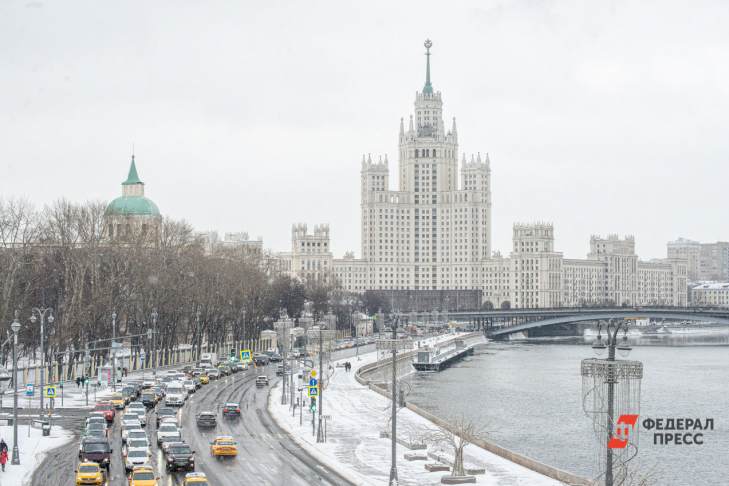 ​В Москве появилось около четырех тысяч бесплатных парковочных мест
