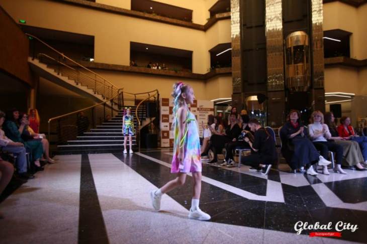 ​Фотозона в виде подиума и презентация детских брендов: фестиваль детской моды пройдет на ВДНХ