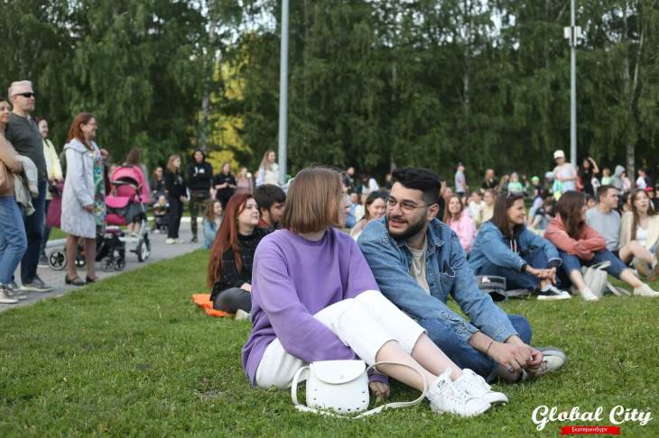 Кинопоказы, концерты, соревнования: в Москве масштабно отпразднуют День семьи, любви и верности