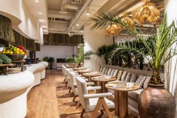 ​Ресторан модной ближневосточной кухни открылся на Новом Арбате