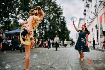 Шоу мыльных пузырей, уличный цирк и бесплатное мороженое: где отметить День защиты детей в Москве