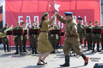 ​Накануне Дня Победы и в сам праздник москвичи посетили около 500 памятных мероприятий