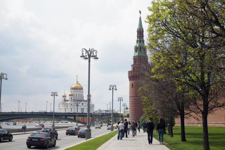 ​Центральные улицы Москвы перекроют для проведения мотозаезда и полумарафона