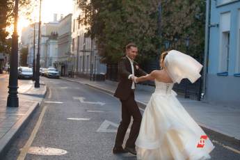 ​В московских загсах назвали самые красивые даты для свадьбы в 2024 году
