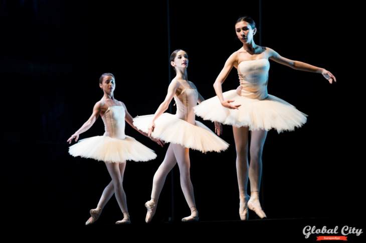 До конца августа в театре Москвы будут показывать одноактные балеты