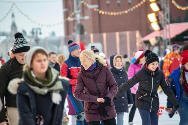 На фестивальных площадках в Москве открылись бесплатные катки