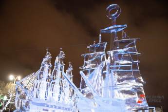 ​Новогодний фестиваль стартовал в Москве
