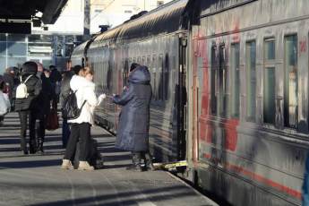 ​На Казанском вокзале Москвы презентовали поезд в честь 20-летия РЖД
