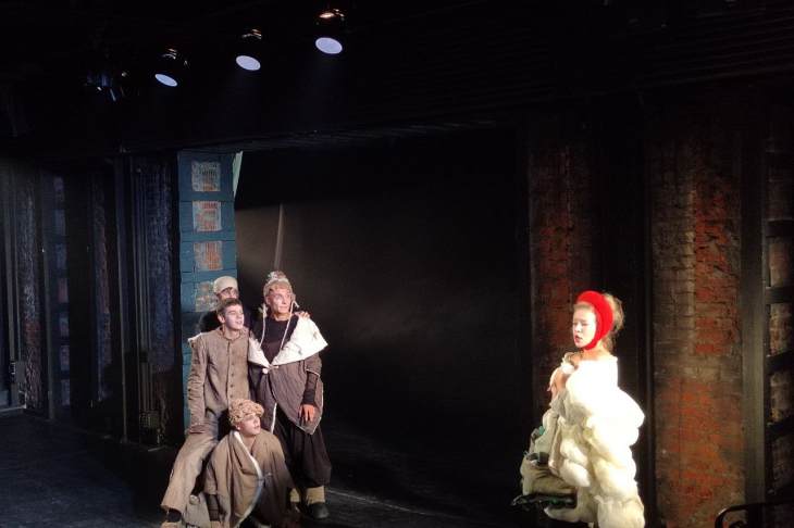 Новый взгляд на Гоголя: в Вахтанговском театре покажут спектакль «Ночь перед Рождеством»
