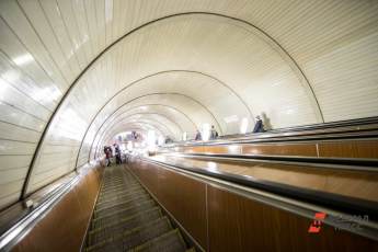 ​Станцию метро «Генерала Тюленева» украсят в расцветке Георгиевской ленты