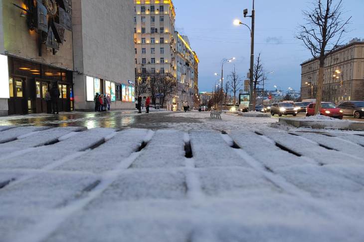 ​Москвичам рассказали, когда в столице выпадет первый снег